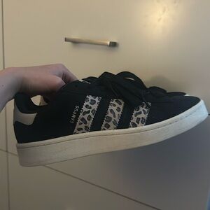 Adidas campus 00 black with cheetah print stripes size 8 1/2 lightly worn